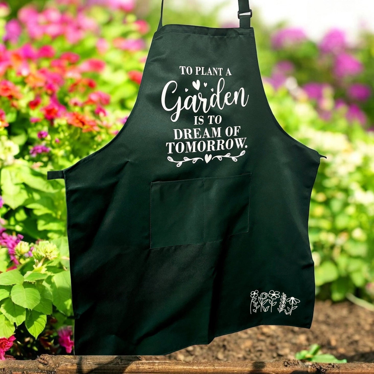 Fuschia Designs Shop - Garden Apron with Pockets Green with Charming Design Choices