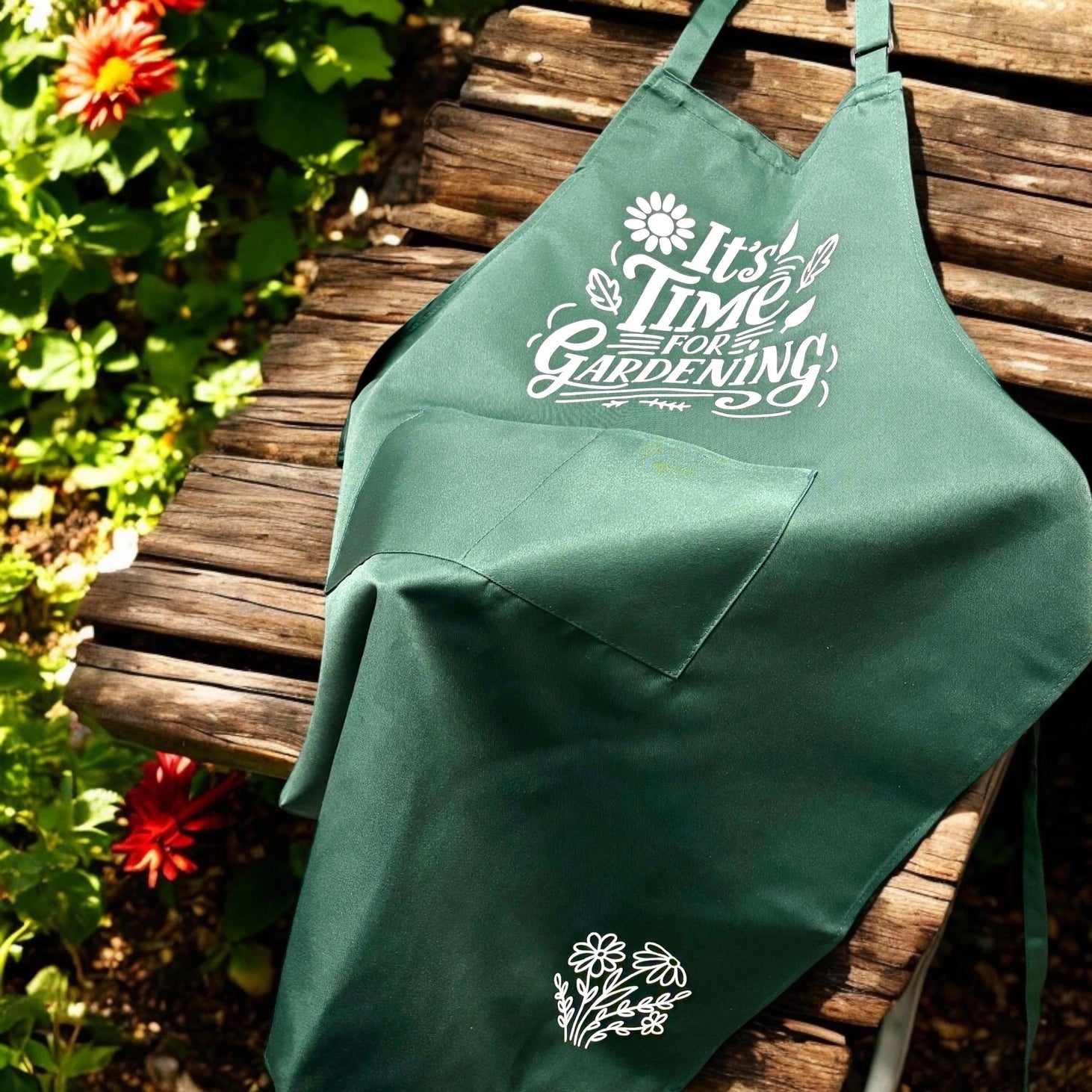Fuschia Designs Shop - Garden Apron with Pockets Green with Charming Design Choices
