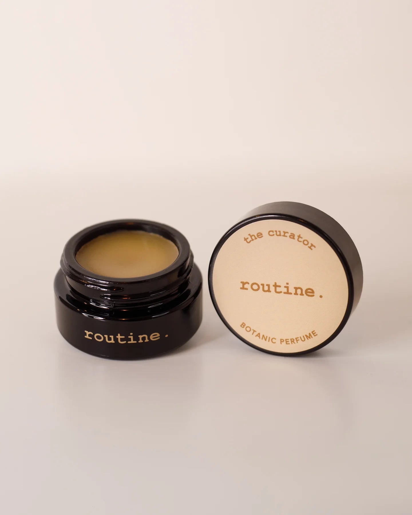 Routine - The Curator Perfume - 15g